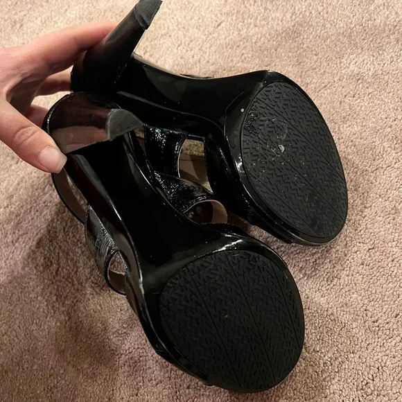 Michael Kors heels - Picture 5 of 7